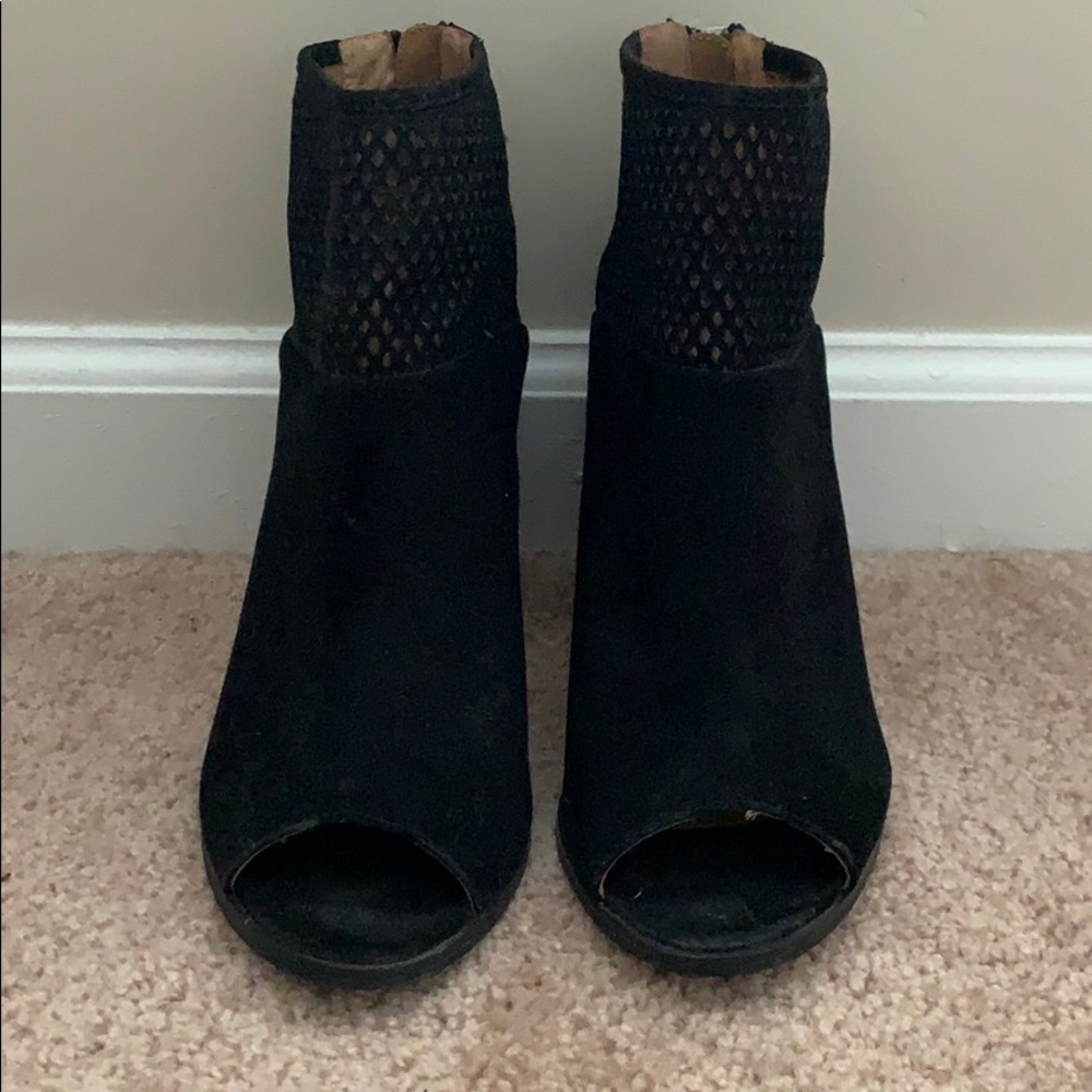 Black Heeled Boots